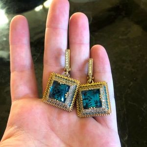 Gorgeous Matching Earrings and Pendant
